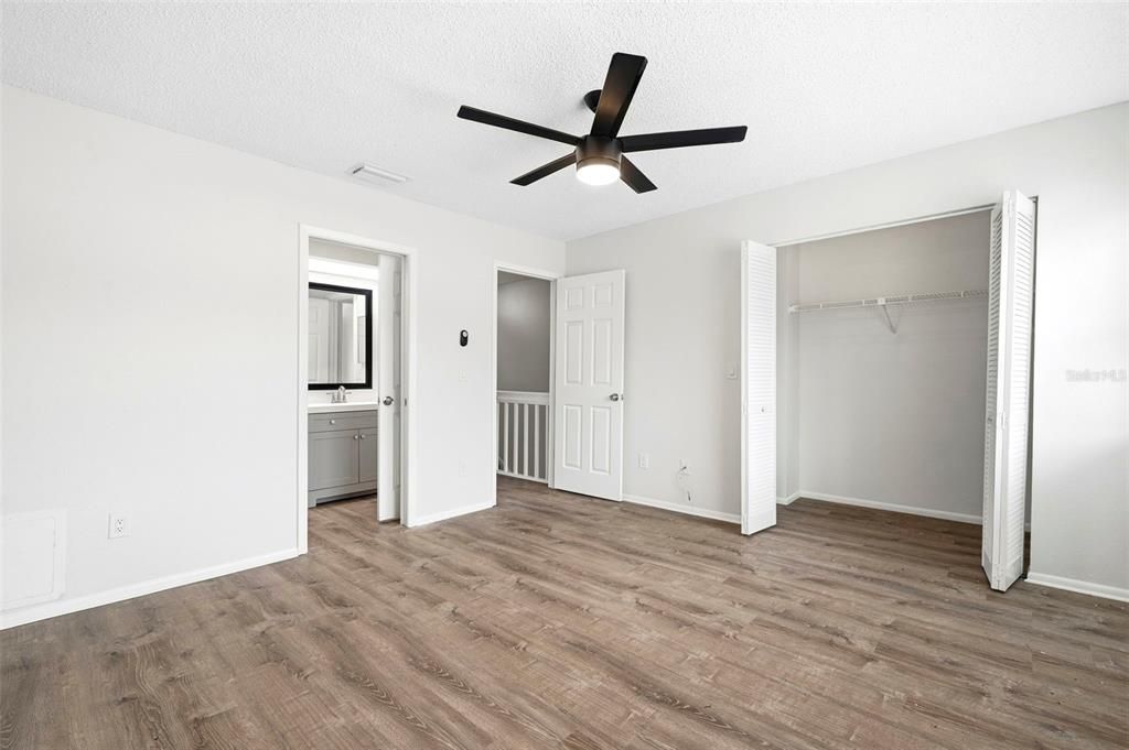 For Rent: $1,850 (2 beds, 1 baths, 1048 Square Feet)