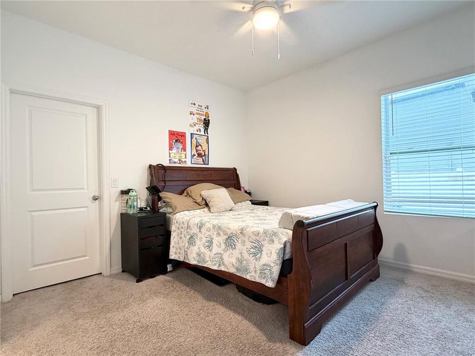 For Sale: $479,000 (4 beds, 3 baths, 2213 Square Feet)