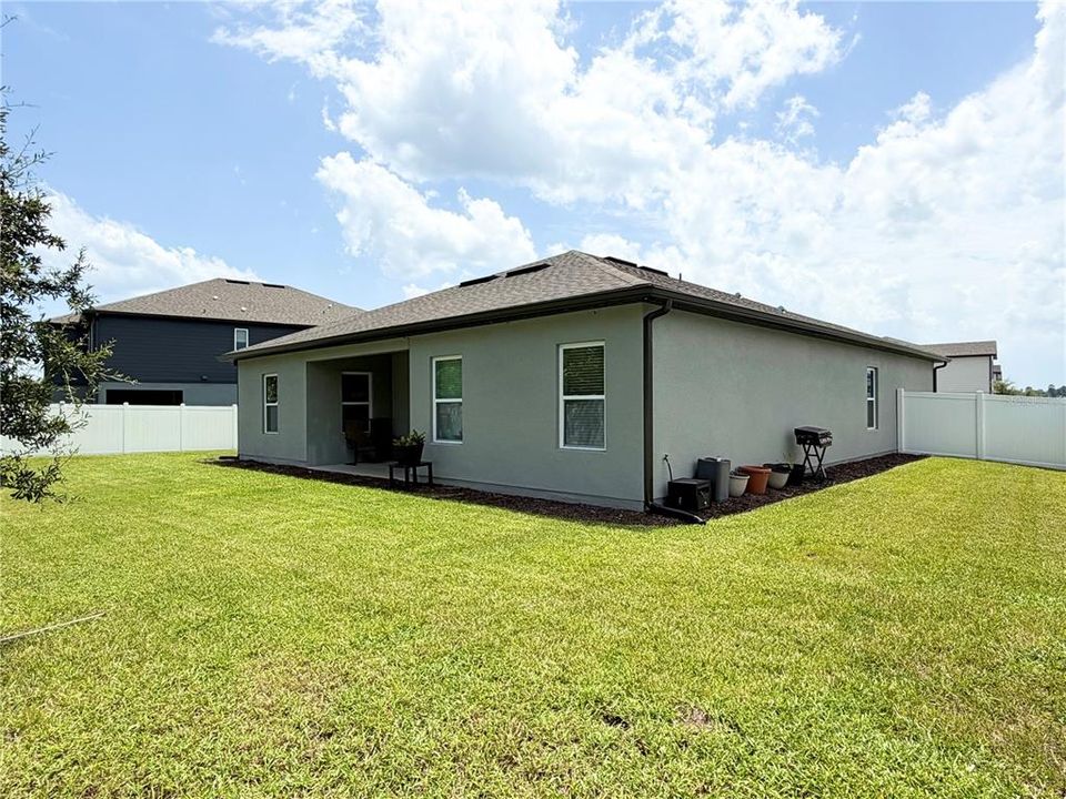 For Sale: $479,000 (4 beds, 3 baths, 2213 Square Feet)