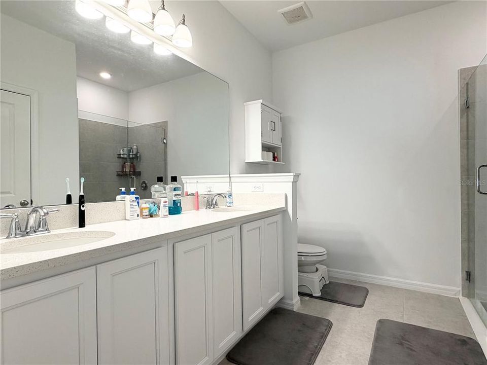 For Sale: $479,000 (4 beds, 3 baths, 2213 Square Feet)