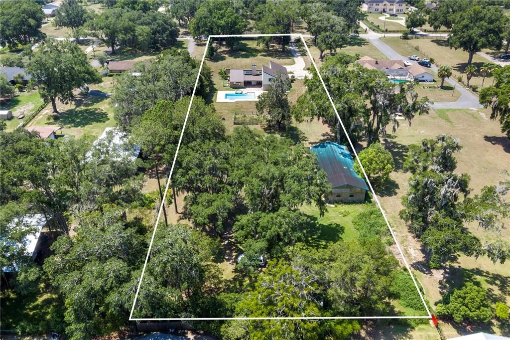 For Sale: $800,000 (5 beds, 3 baths, 3349 Square Feet)