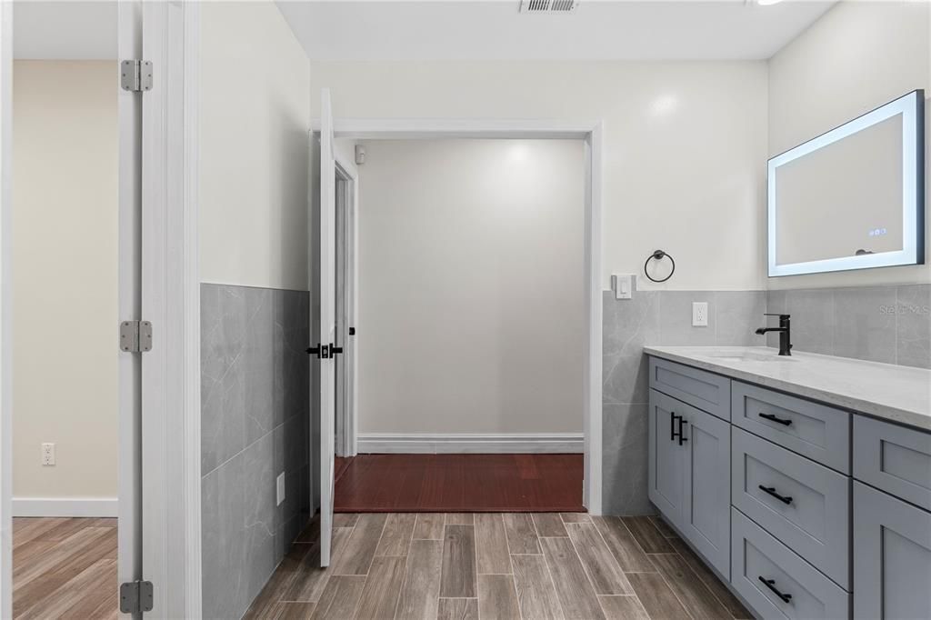 For Sale: $800,000 (5 beds, 3 baths, 3349 Square Feet)