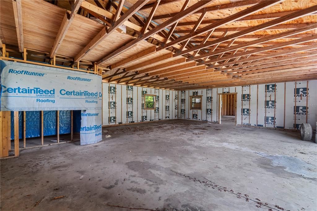 For Sale: $800,000 (5 beds, 3 baths, 3349 Square Feet)