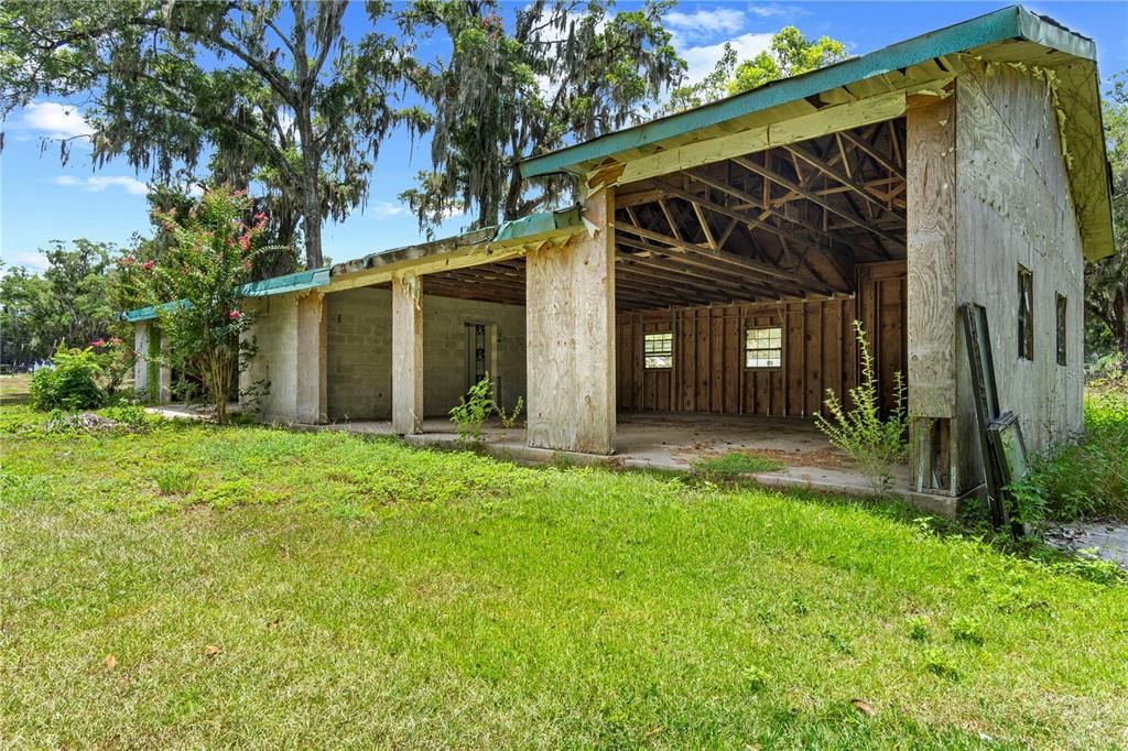 For Sale: $800,000 (5 beds, 3 baths, 3349 Square Feet)