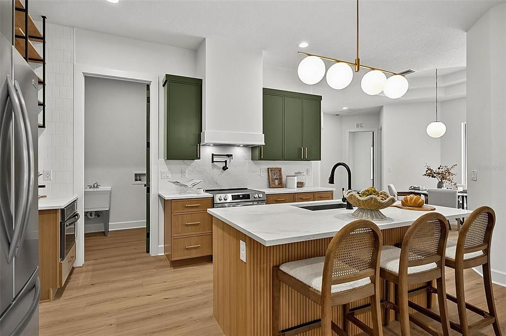 En Venta: $800,000 (4 camas, 2 baños, 2670 Pies cuadrados)