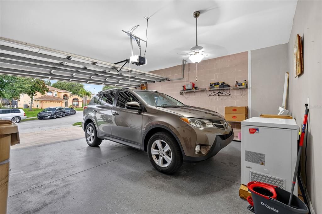 На продажу: $399,900 (3 спален, 2 ванн, 2409 Квадратных фут)