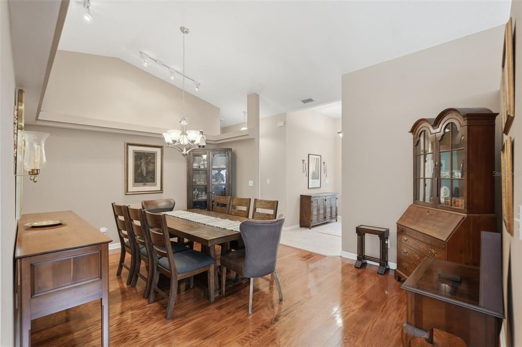 На продажу: $529,000 (3 спален, 2 ванн, 1720 Квадратных фут)