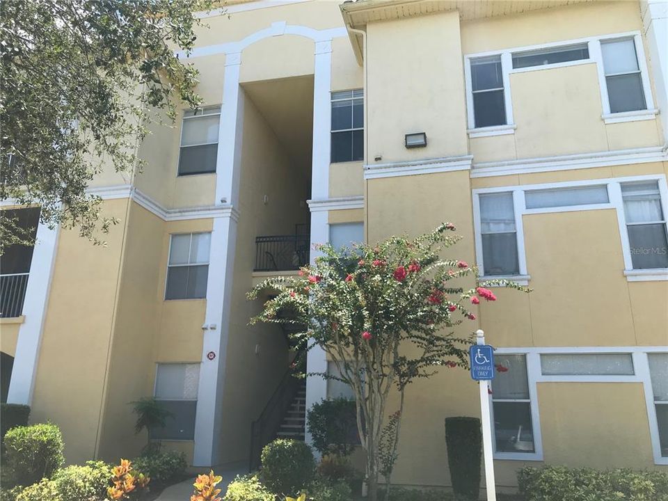 For Rent: $1,650 (2 beds, 2 baths, 1048 Square Feet)