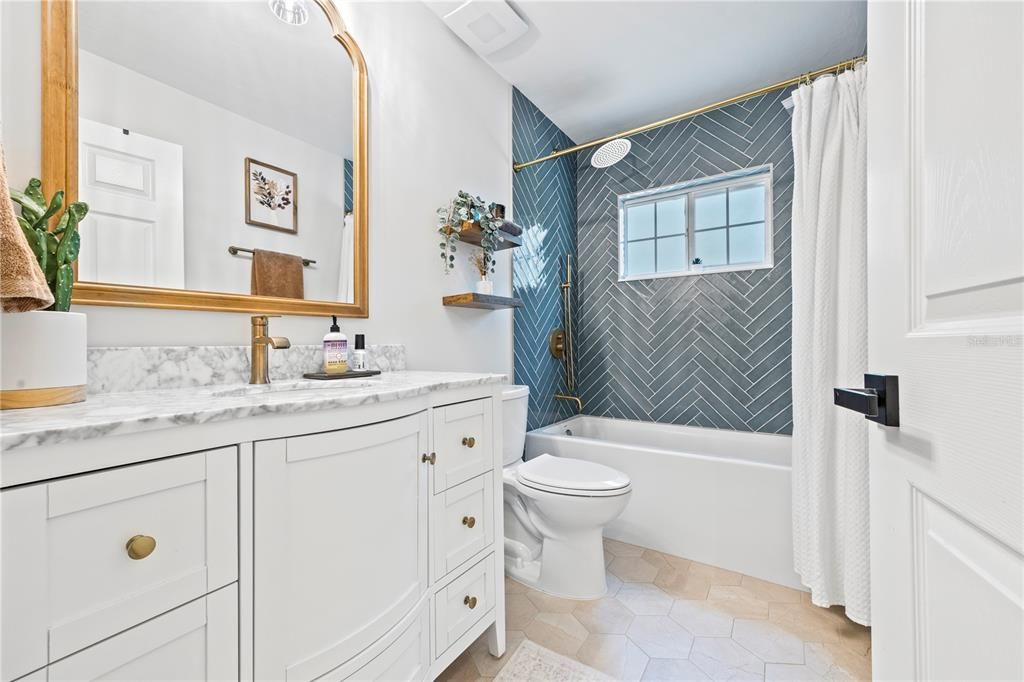 En Venta: $475,000 (3 camas, 2 baños, 1915 Pies cuadrados)