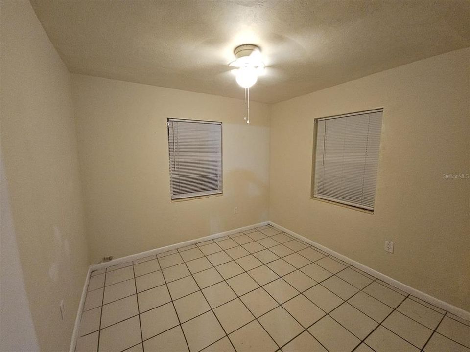 En Venta: $289,000 (6 camas, 0 baños, 2104 Pies cuadrados)