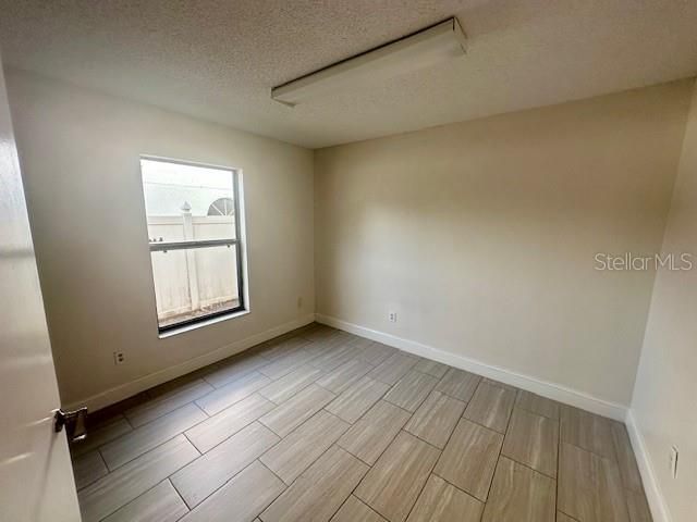 В аренду: $2,800 (4 спален, 2 ванн, 2337 Квадратных фут)