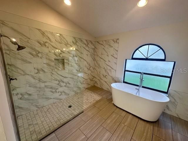 В аренду: $2,800 (4 спален, 2 ванн, 2337 Квадратных фут)