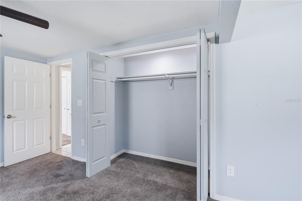 For Sale: $299,900 (2 beds, 2 baths, 1480 Square Feet)