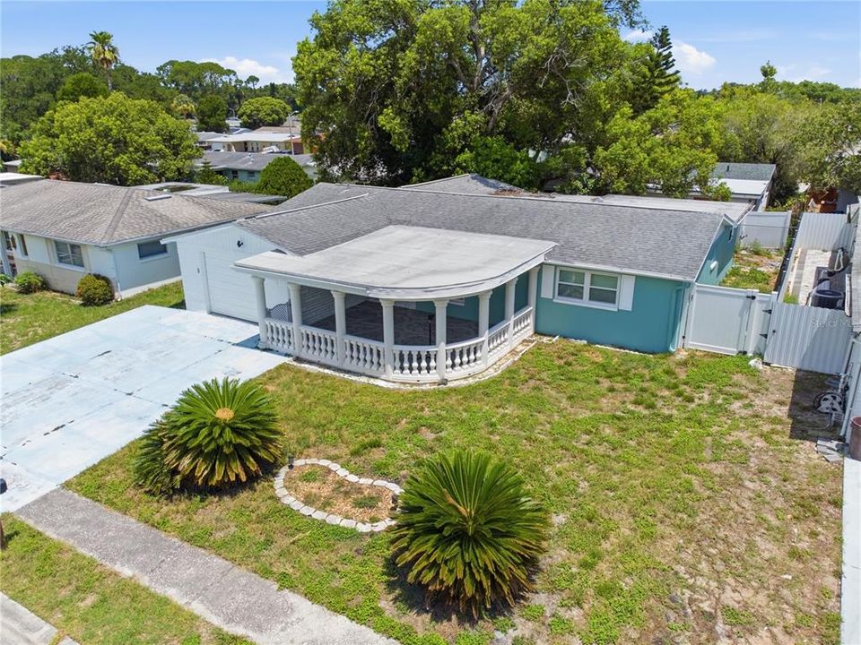 For Sale: $299,900 (2 beds, 2 baths, 1480 Square Feet)