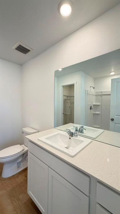 En Renta: $2,350 (3 camas, 2 baños, 1378 Pies cuadrados)