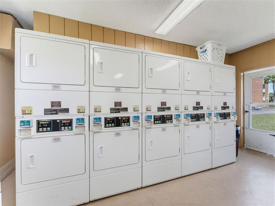 На продажу: $123,900 (1 спален, 1 ванн, 747 Квадратных фут)