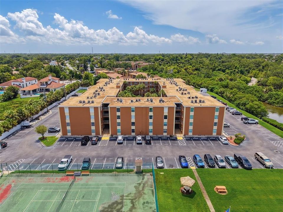 На продажу: $123,900 (1 спален, 1 ванн, 747 Квадратных фут)