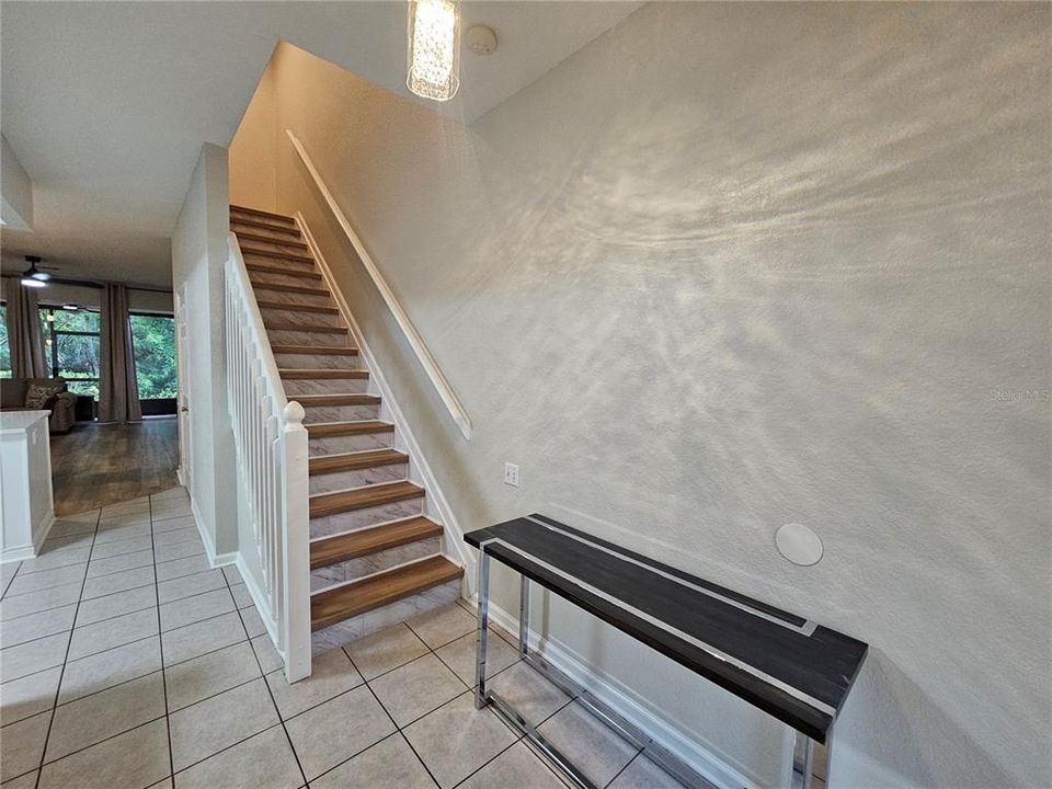 En Renta: $2,495 (3 camas, 2 baños, 1687 Pies cuadrados)