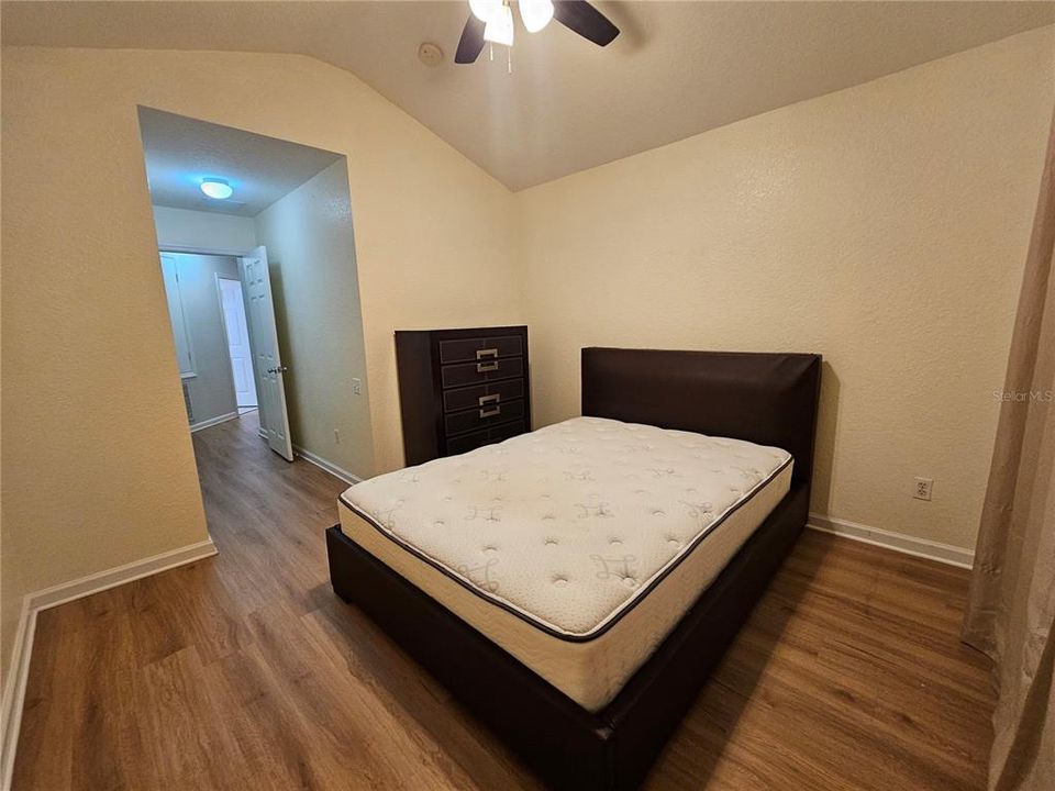 En Renta: $2,495 (3 camas, 2 baños, 1687 Pies cuadrados)
