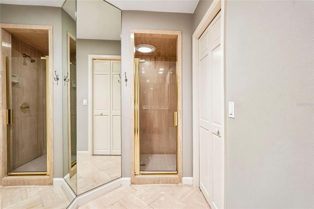 На продажу: $1,930,000 (5 спален, 5 ванн, 4214 Квадратных фут)