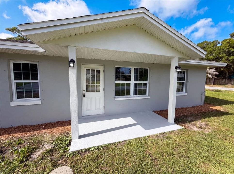 For Sale: $221,000 (3 beds, 1 baths, 1090 Square Feet)