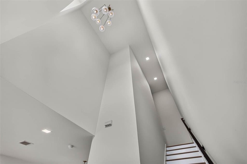 На продажу: $624,900 (2 спален, 2 ванн, 1378 Квадратных фут)
