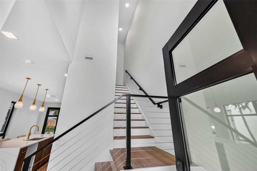На продажу: $624,900 (2 спален, 2 ванн, 1378 Квадратных фут)