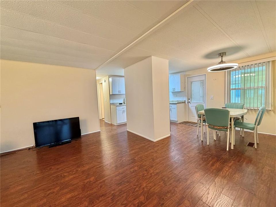 En Venta: $139,000 (2 camas, 2 baños, 864 Pies cuadrados)