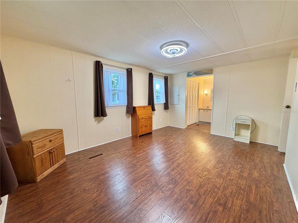 En Venta: $139,000 (2 camas, 2 baños, 864 Pies cuadrados)