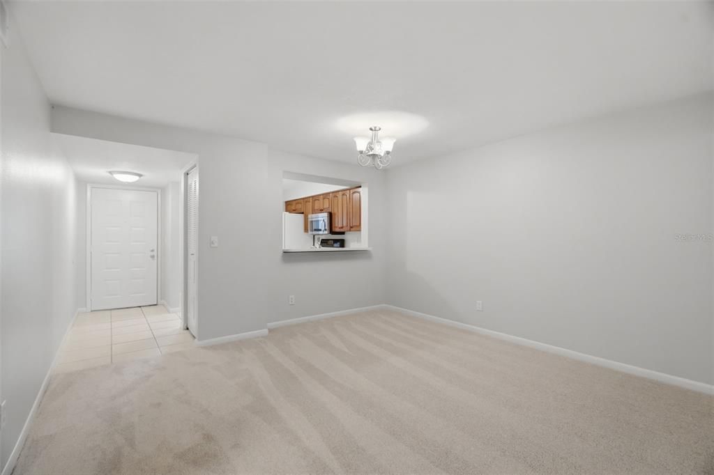 En Venta: $144,900 (2 camas, 2 baños, 1030 Pies cuadrados)