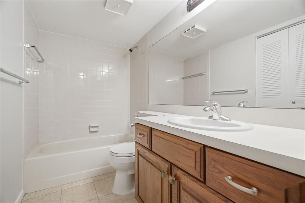 En Venta: $144,900 (2 camas, 2 baños, 1030 Pies cuadrados)