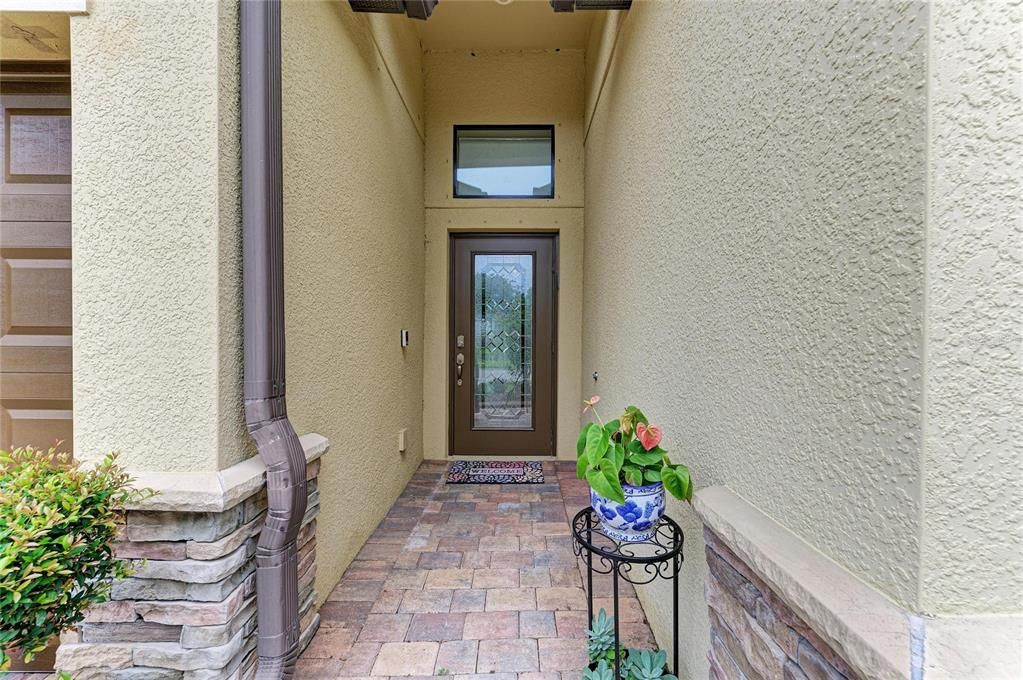 En Venta: $649,300 (4 camas, 3 baños, 2231 Pies cuadrados)
