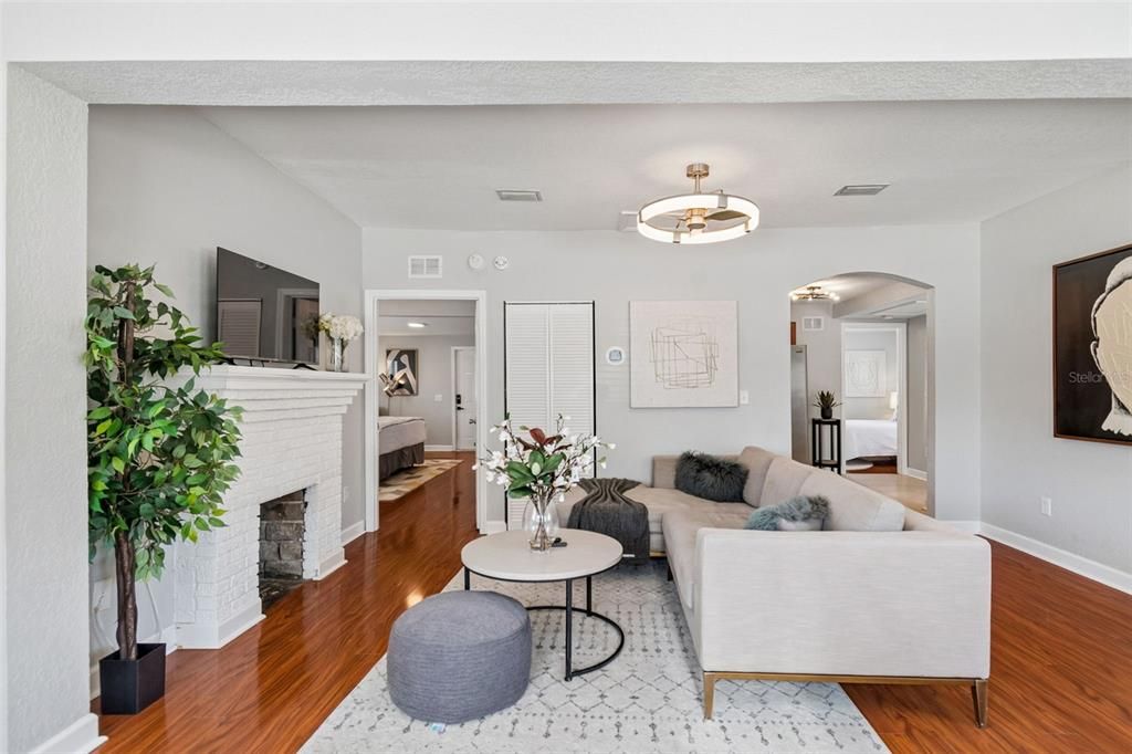 В аренду: $2,950 (3 спален, 2 ванн, 1228 Квадратных фут)