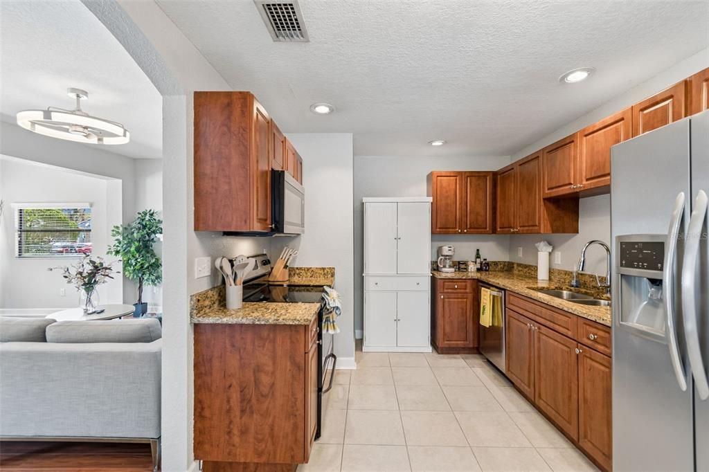 В аренду: $2,950 (3 спален, 2 ванн, 1228 Квадратных фут)