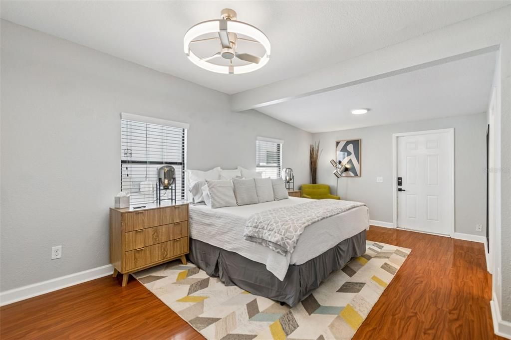 В аренду: $2,950 (3 спален, 2 ванн, 1228 Квадратных фут)