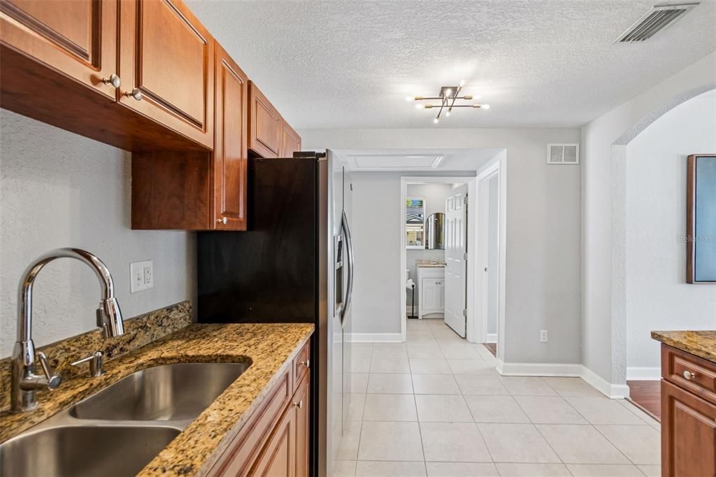 В аренду: $2,950 (3 спален, 2 ванн, 1228 Квадратных фут)