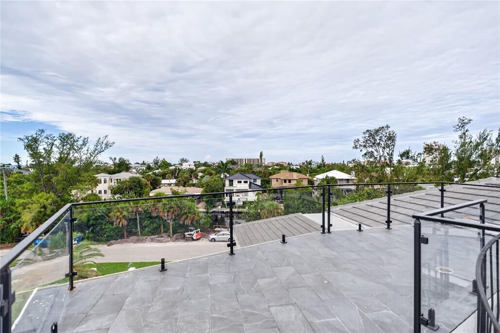 For Sale: $5,690,000 (5 beds, 5 baths, 4195 Square Feet)