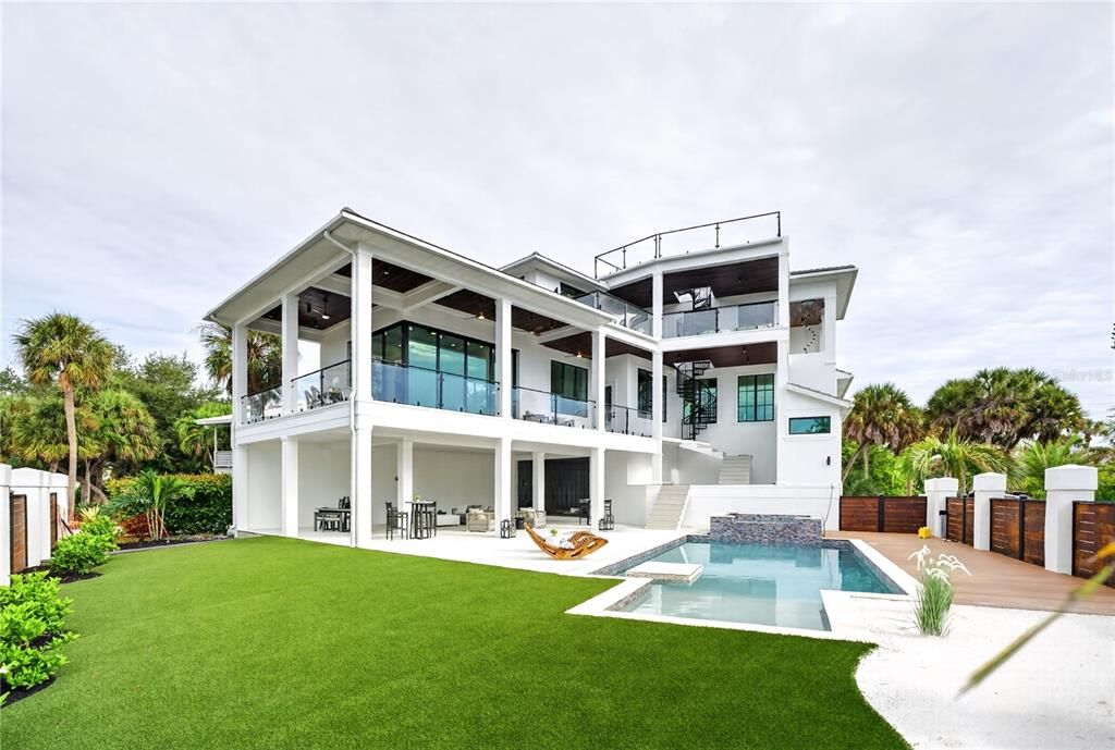 For Sale: $5,690,000 (5 beds, 5 baths, 4195 Square Feet)