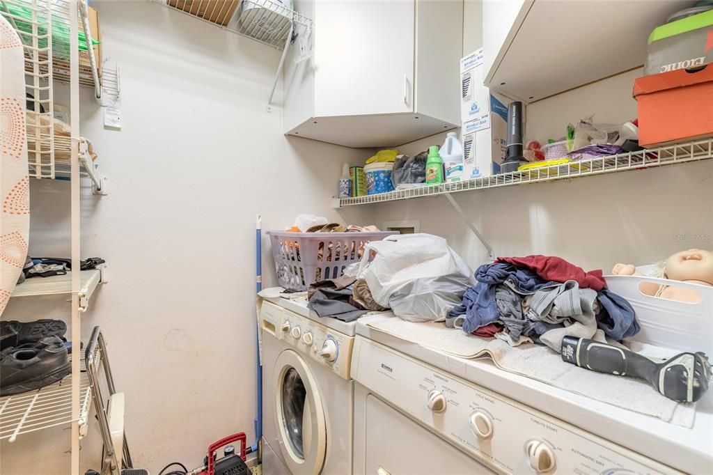 На продажу: $360,000 (3 спален, 2 ванн, 1806 Квадратных фут)