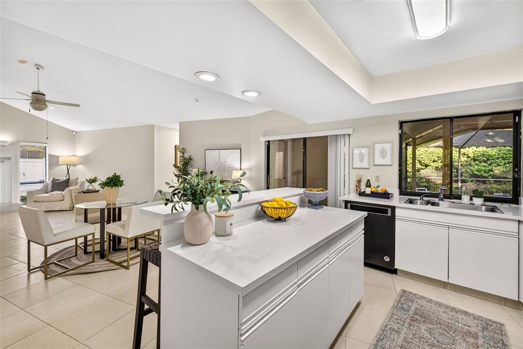 En Venta: $540,000 (4 camas, 2 baños, 2220 Pies cuadrados)