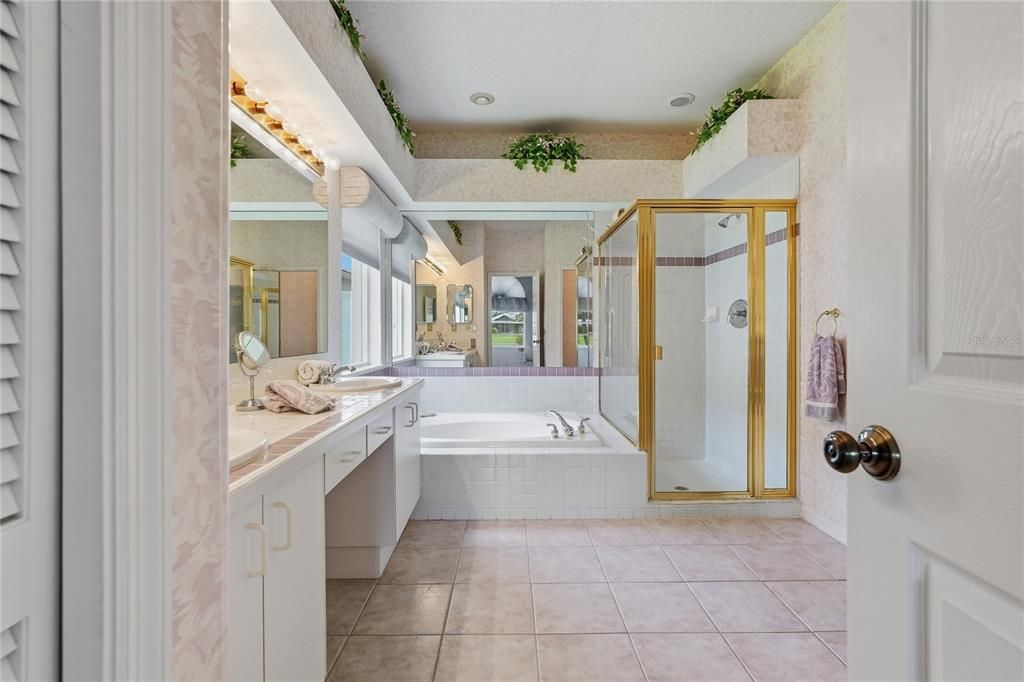 En Venta: $500,000 (3 camas, 2 baños, 1953 Pies cuadrados)