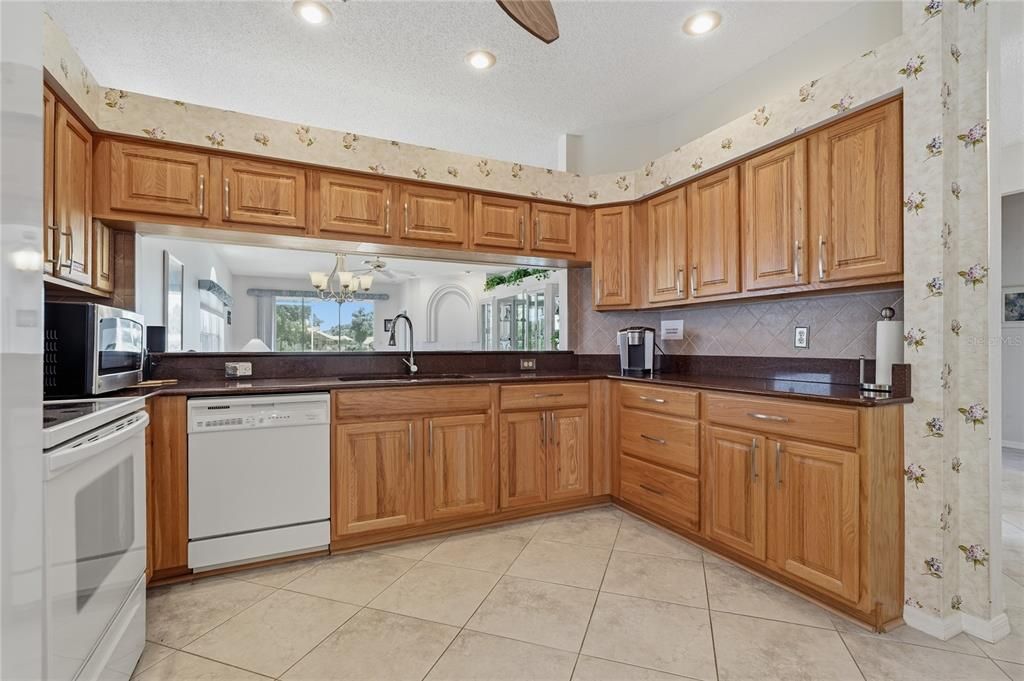 En Venta: $500,000 (3 camas, 2 baños, 1953 Pies cuadrados)