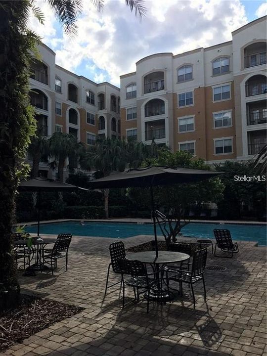 For Rent: $1,550 (1 beds, 1 baths, 744 Square Feet)