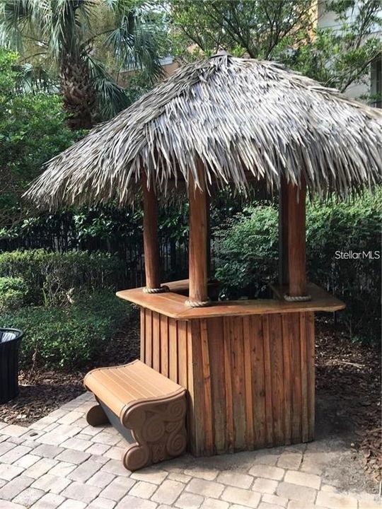 For Rent: $1,550 (1 beds, 1 baths, 744 Square Feet)