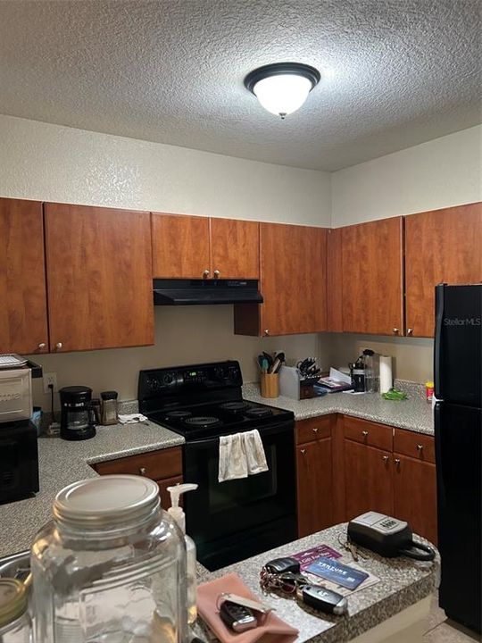 For Rent: $1,550 (1 beds, 1 baths, 744 Square Feet)