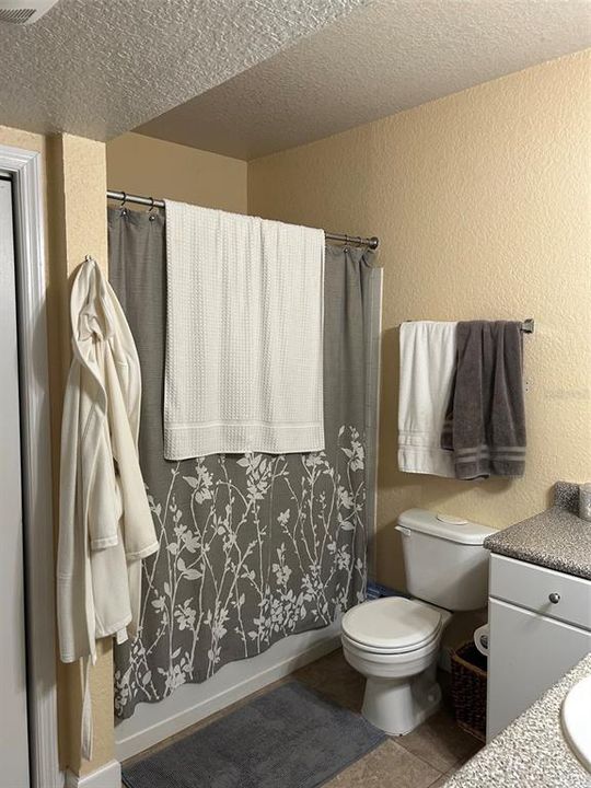 For Rent: $1,550 (1 beds, 1 baths, 744 Square Feet)