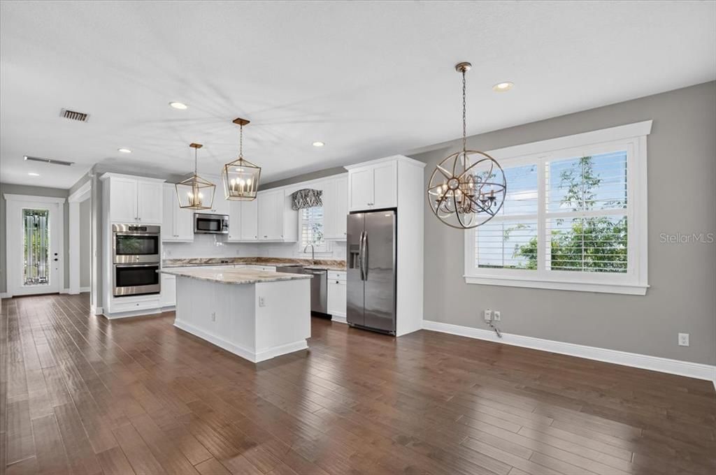 For Sale: $1,399,000 (4 beds, 4 baths, 3186 Square Feet)