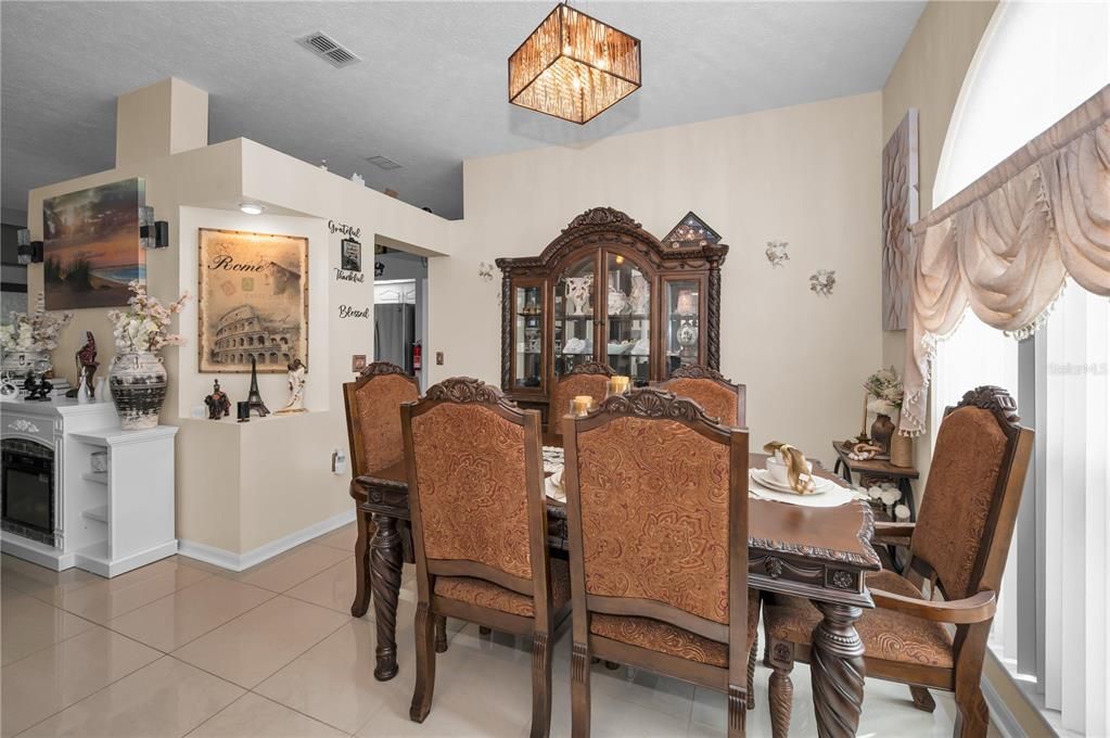 На продажу: $379,000 (3 спален, 2 ванн, 1790 Квадратных фут)