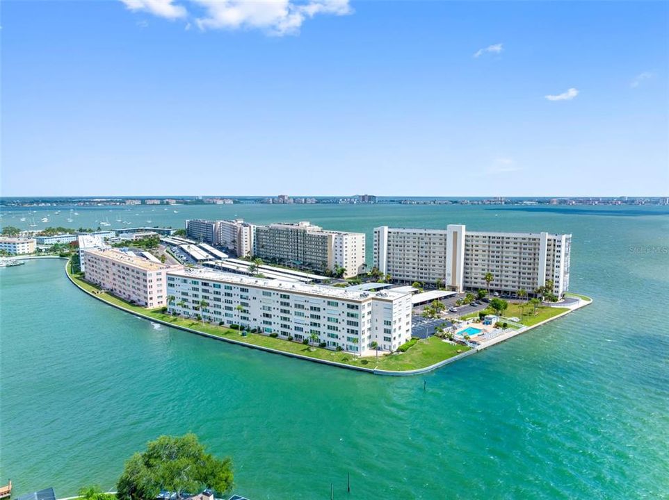 En Venta: $349,900 (2 camas, 2 baños, 1250 Pies cuadrados)