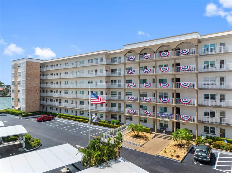 En Venta: $349,900 (2 camas, 2 baños, 1250 Pies cuadrados)